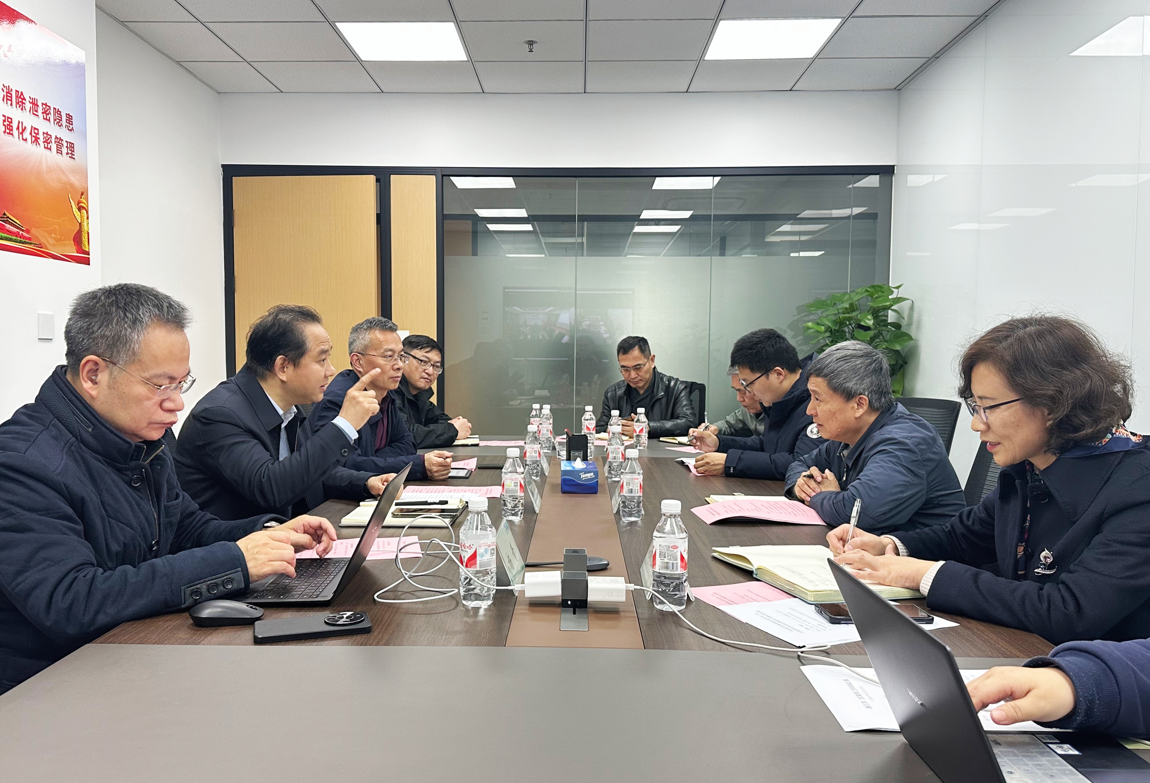 省政府特約研究員、智能制造專家委員會副主任凌云一行調(diào)研省二輕集團(tuán)